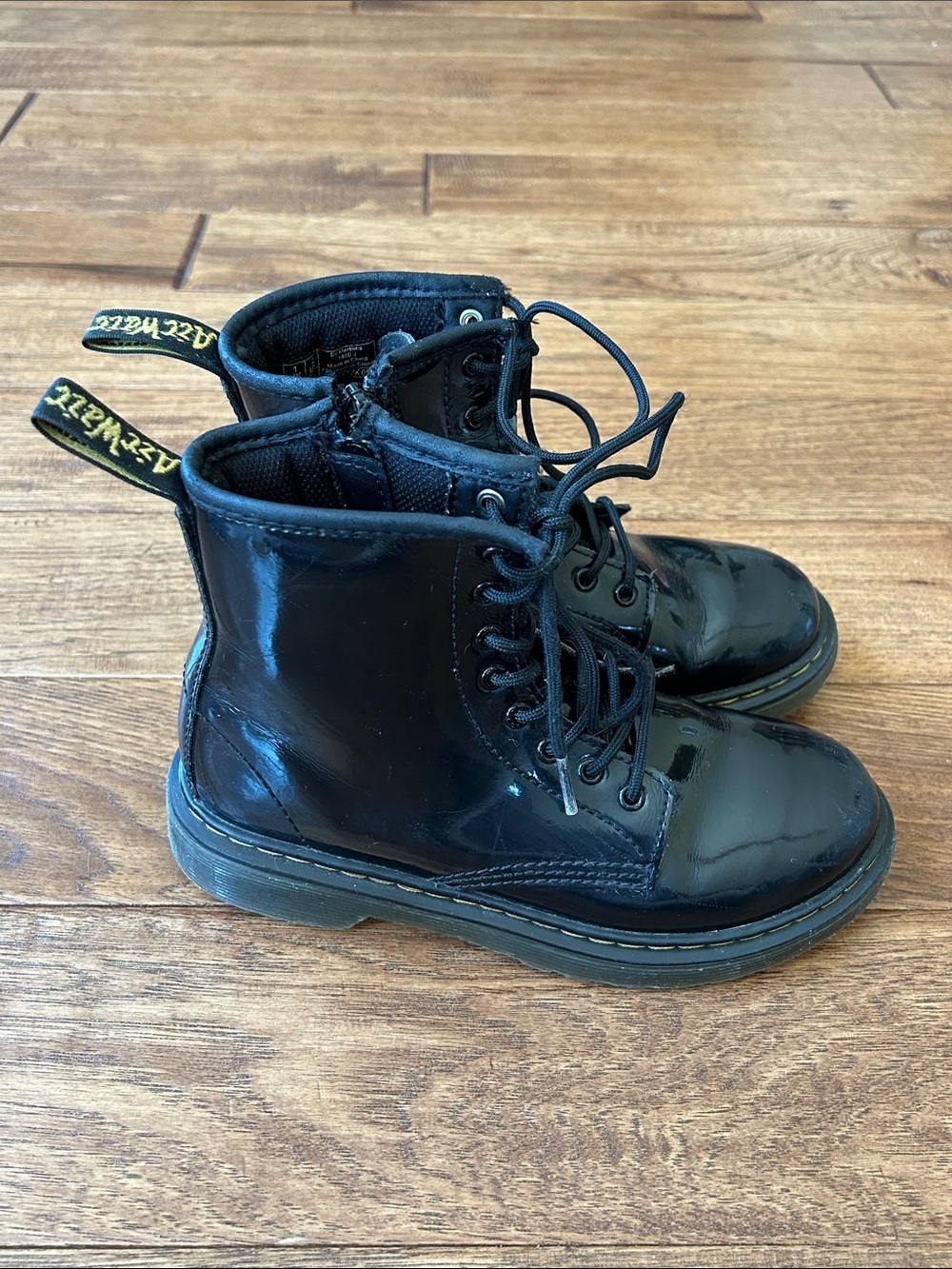 Dr. Martens Junior 1460 Patent Leather Lace Up Boots Black Kids Size 2